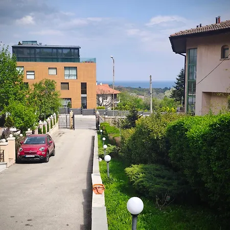 Апартаменты Jade - With Parking *